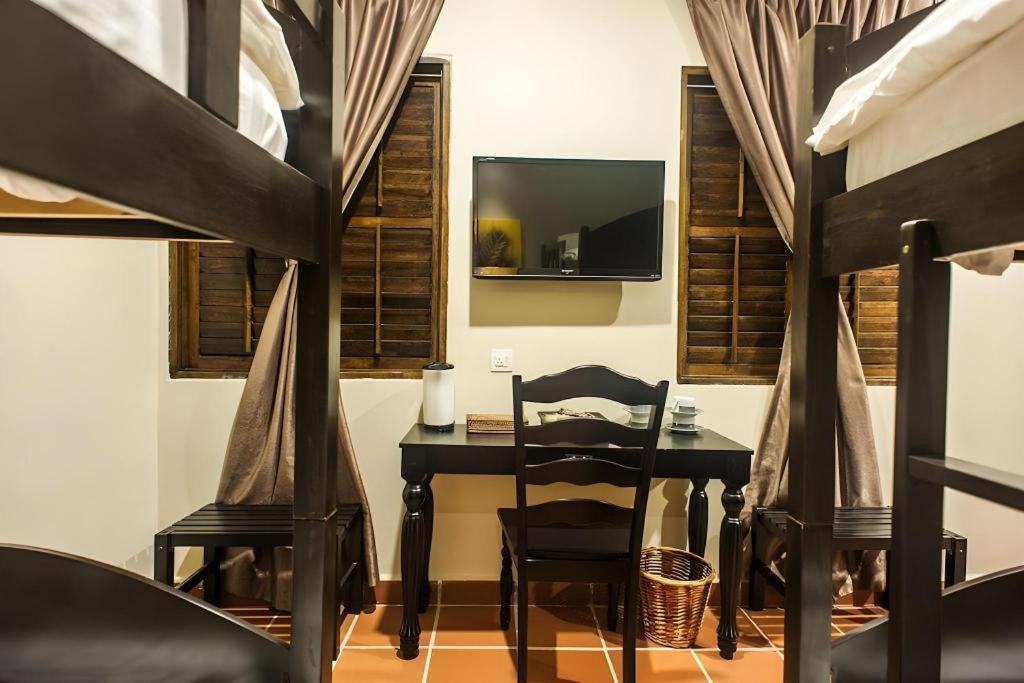 Armenian Suite Hotel George Town Ngoại thất bức ảnh