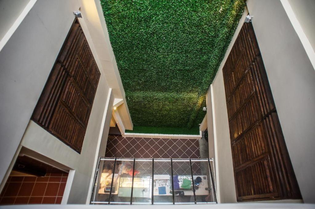 Armenian Suite Hotel George Town Ngoại thất bức ảnh
