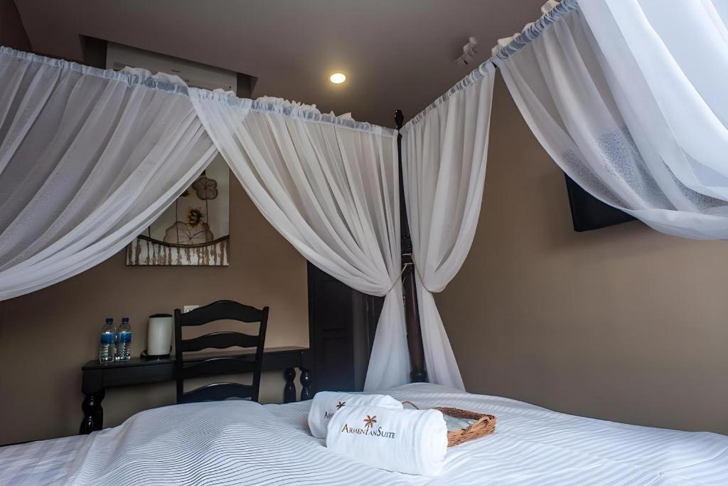 Armenian Suite Hotel George Town Ngoại thất bức ảnh